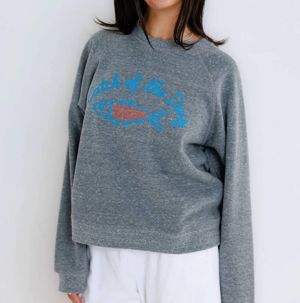 NEW SUNNY SOMEWHERE catch of the day crew sweatshirt in heather
